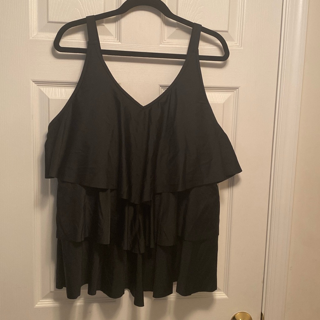 Brand New Bloomchic Black Tankinisize 2224